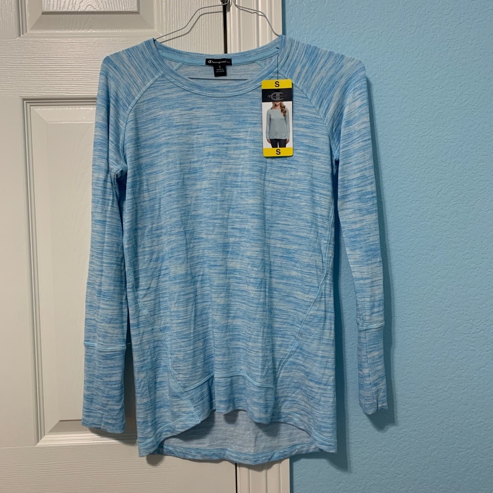 ⭐️3 for 20⭐️ NWT Athletic Champion Long Sleeve Top